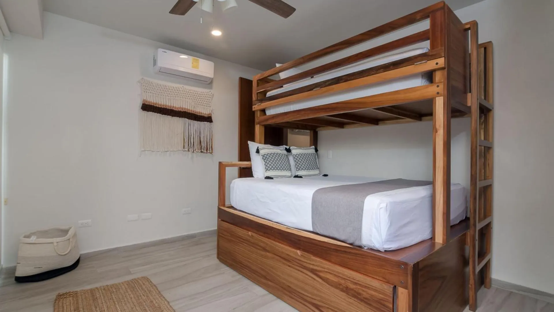 Full Space, 6 Condo Building Tulum